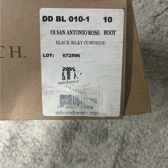 Double D Ranch Black and Silver Heeled Boots - Picture 11 of 12